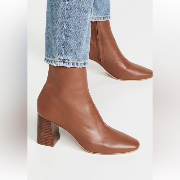 Elegant Brown Ankle Boots - Picture 2 of 6